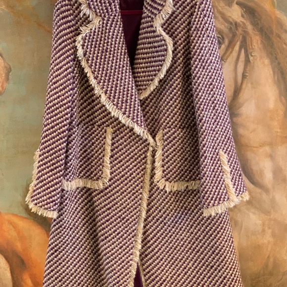 Coat - Picture 8 of 10